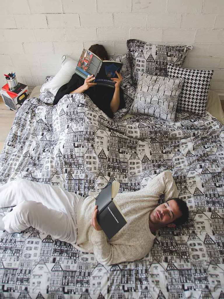 AMSTERDAM_1_1024x1024_72a40f2c-49b8-4f84-9b58-23bc4d95cc88_1024x1024